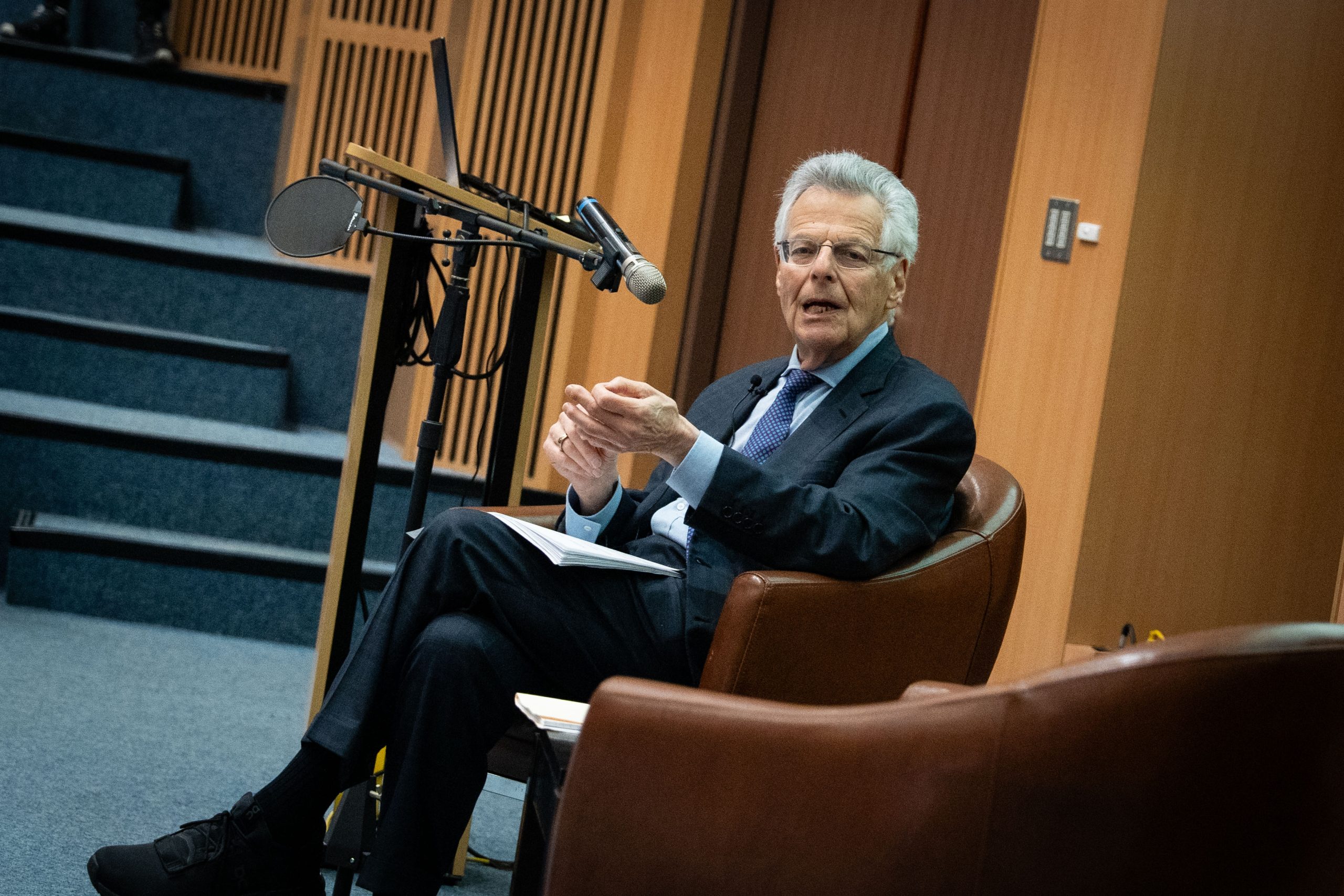 Nobel Laureate Myron Scholes Engages NTU Community in Landmark Lecture photo
